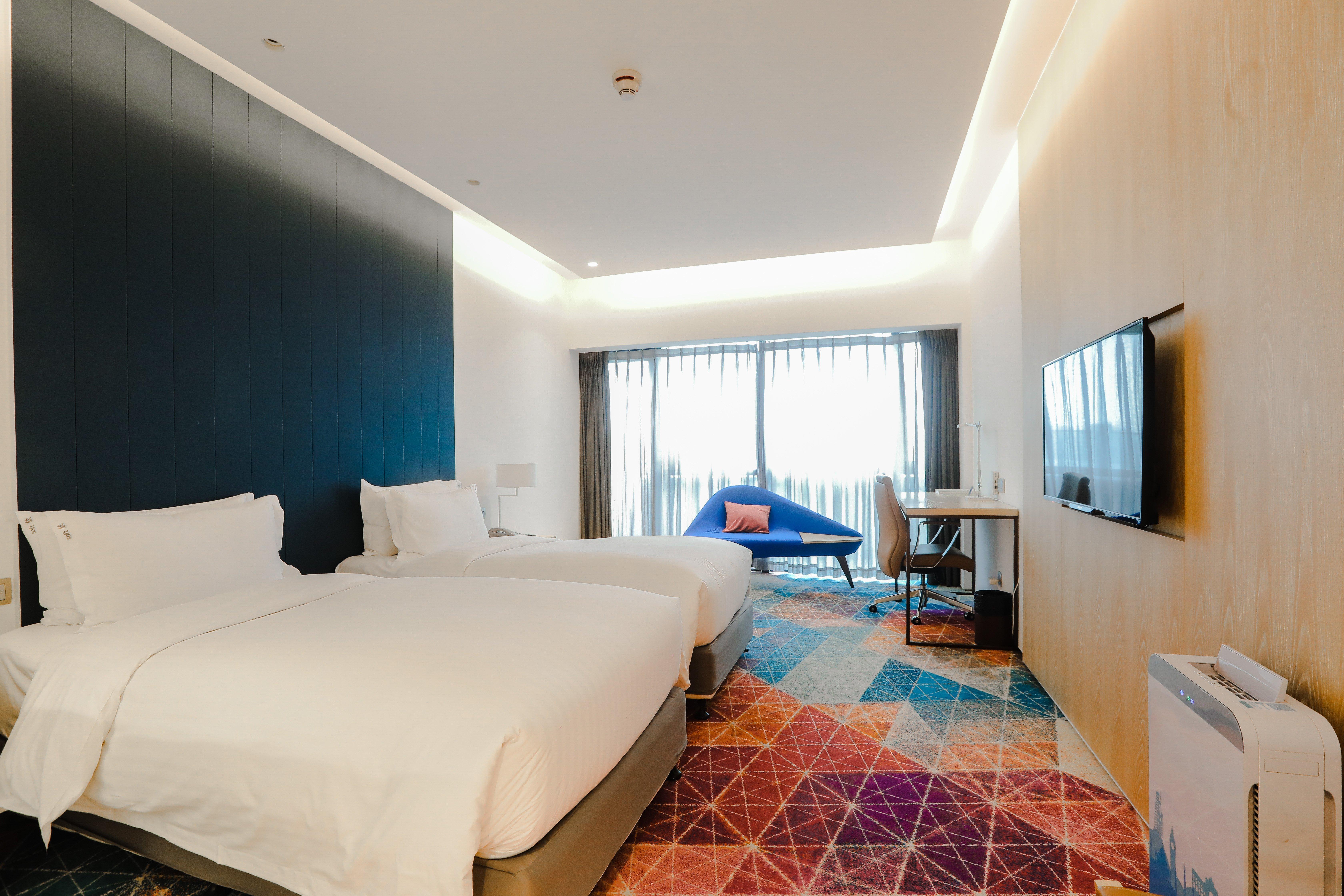 Holiday Inn Express Shanghai Songjiang Fangta, an IHG Hotel Bagian luar foto