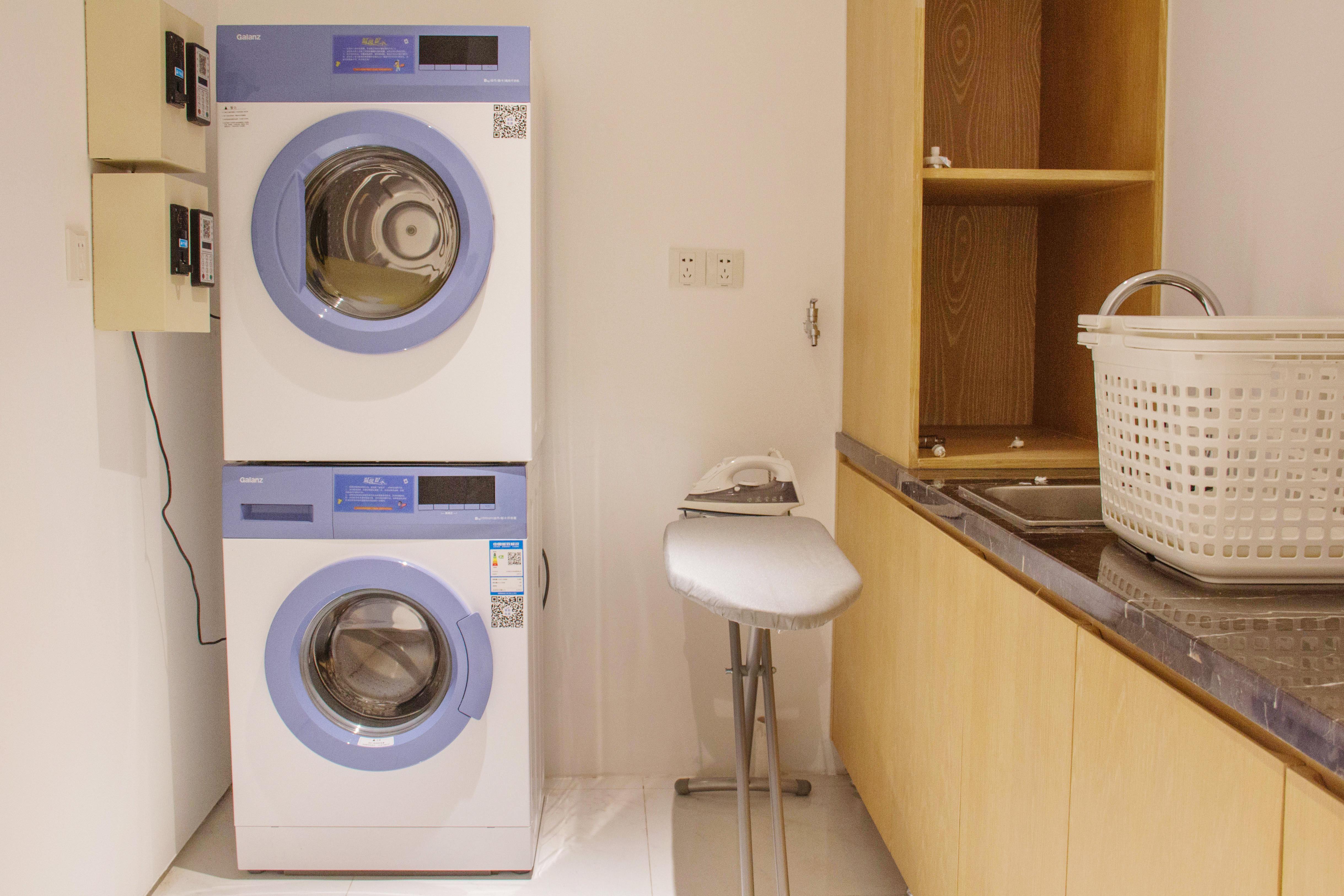 Holiday Inn Express Shanghai Songjiang Fangta, an IHG Hotel Bagian luar foto