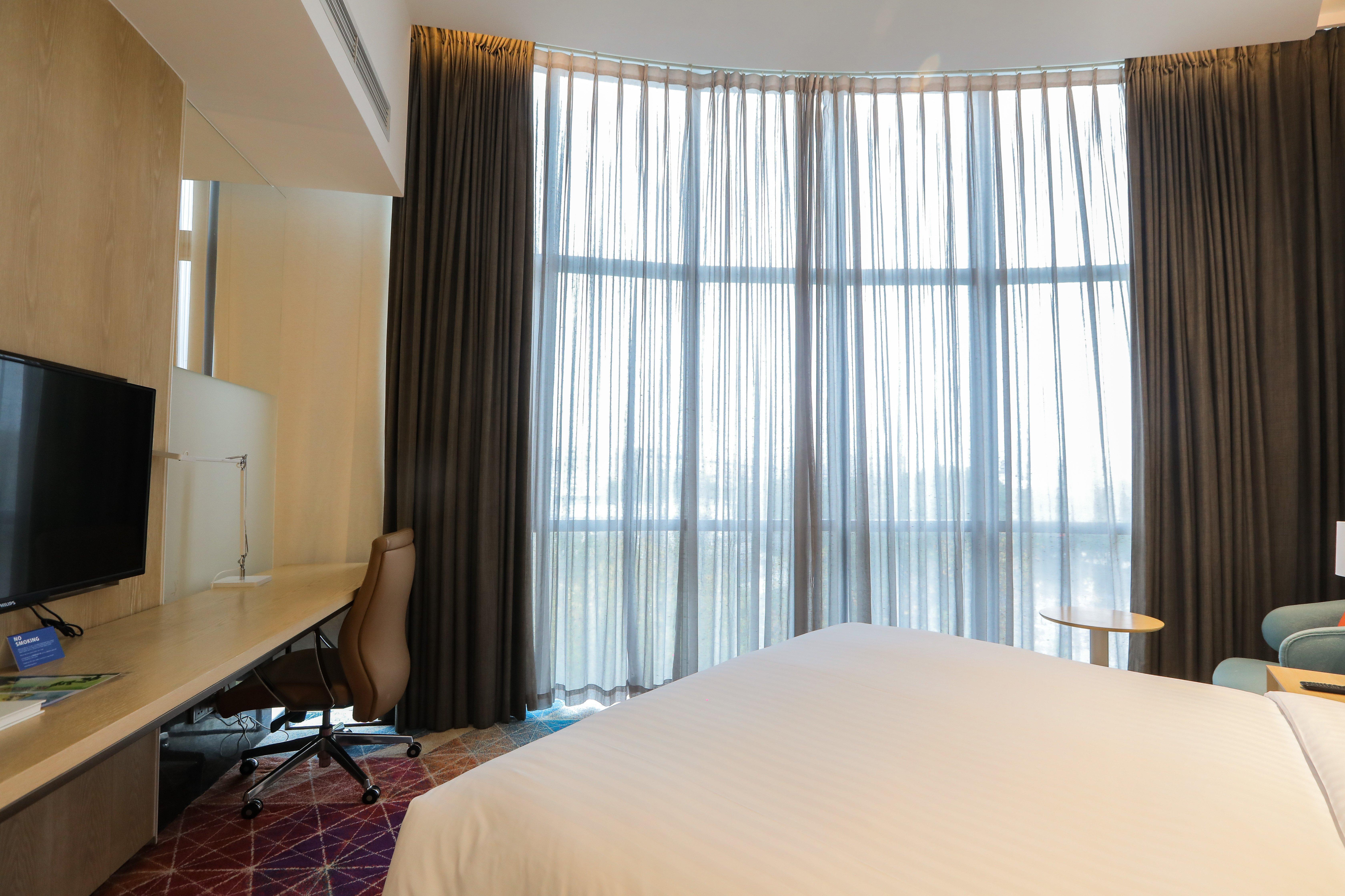 Holiday Inn Express Shanghai Songjiang Fangta, an IHG Hotel Bagian luar foto