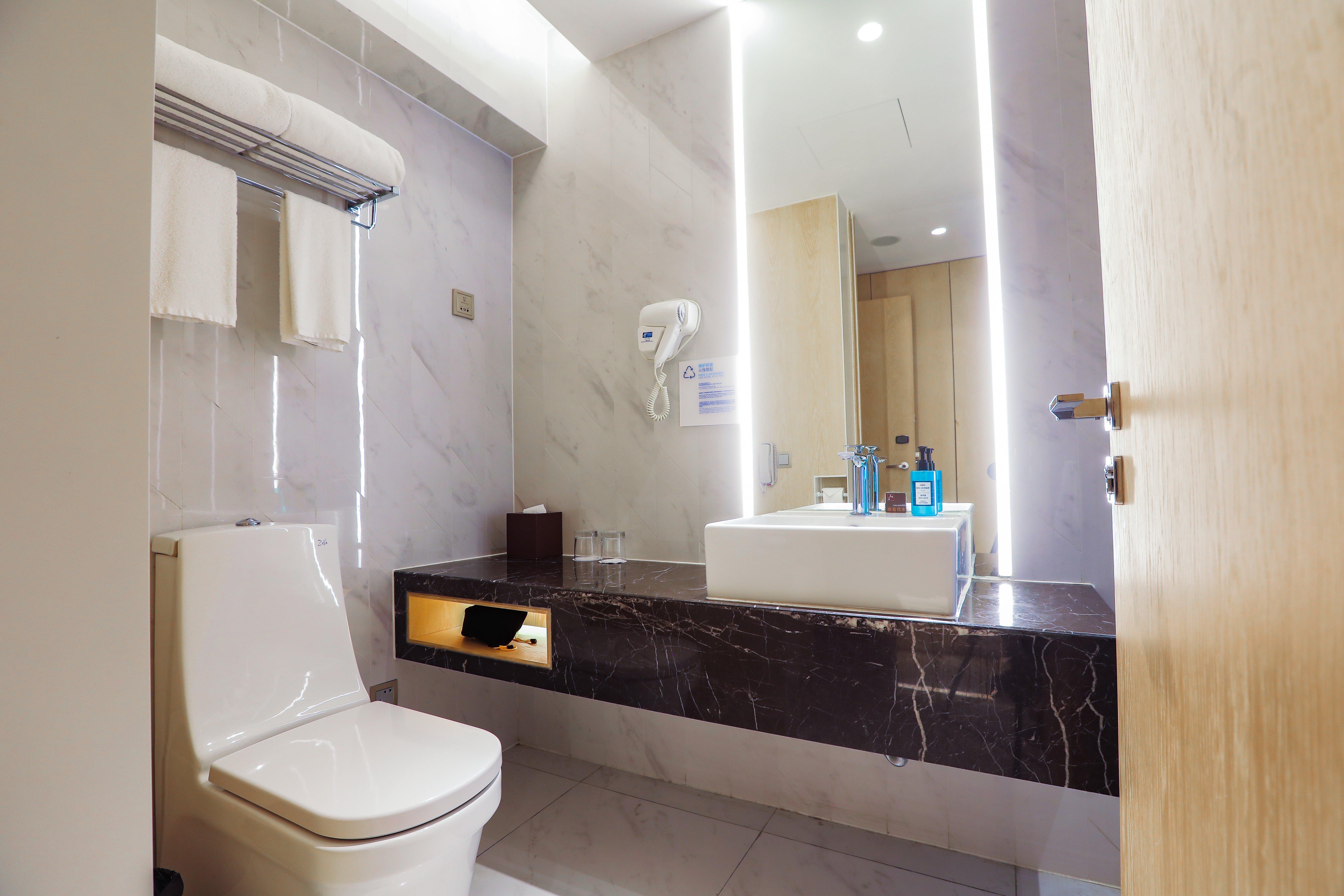 Holiday Inn Express Shanghai Songjiang Fangta, an IHG Hotel Bagian luar foto