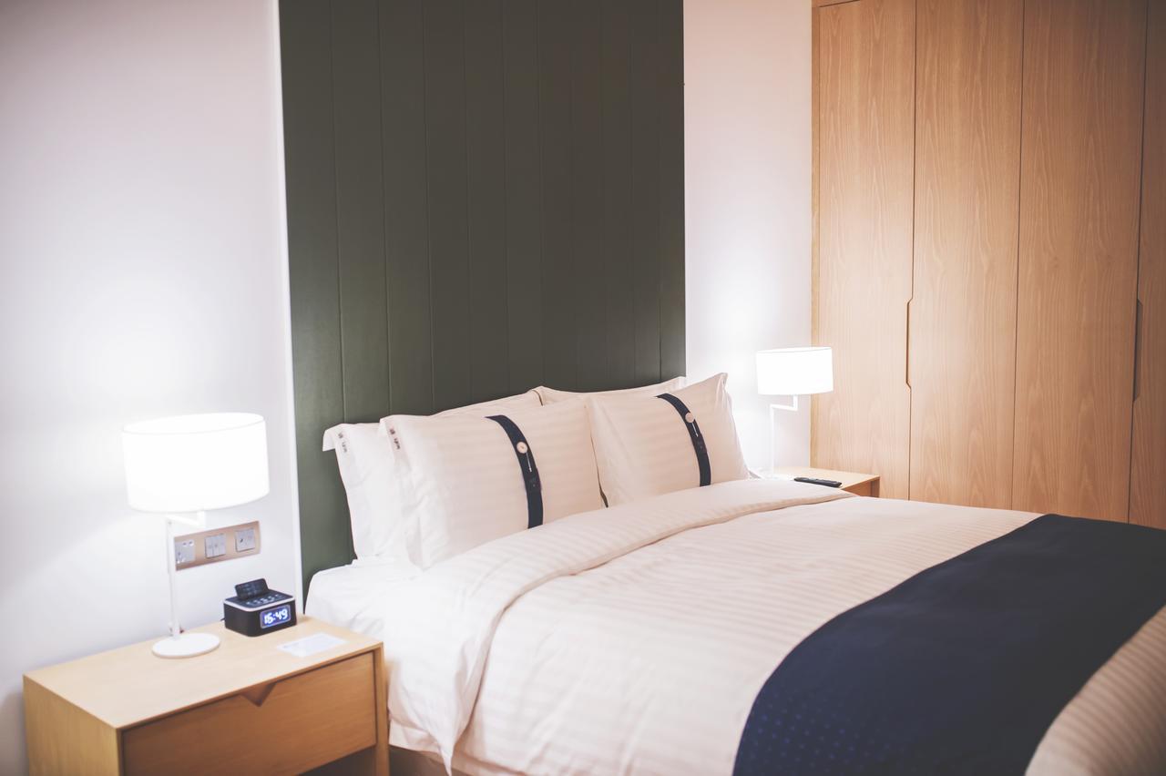Holiday Inn Express Shanghai Songjiang Fangta, an IHG Hotel Bagian luar foto
